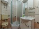 Apartmány Silvana - economy apartments : A1(4), A3(2+1), A2(2) Supetar - Ostrov Brač  - Apartmán - A3(2+1): kúpelňa s toaletou