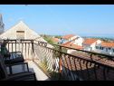 Apartmány Lucia - terrace with sea view : A1(4+1), A2(4+1) Supetar - Ostrov Brač  - Apartmán - A2(4+1): terasa