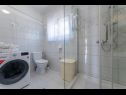 Apartmány Nick - jacuzzi & seaview: A1(4+1) Mastrinka - Ostrov Čiovo  - Apartmán - A1(4+1): kúpelňa s toaletou