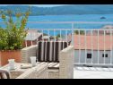 Apartmány Bozo - amazing terrace and sea view: A1(4) Okrug Gornji - Ostrov Čiovo  - pohľad na more (dom a okolie)