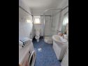 Apartmány MarijanP A1 - 2.kat(2+2), A2 - 3.kat(2+2) Crikvenica - Riviéra Crikvenica  - Apartmán - A1 - 2.kat(2+2): kúpelňa s toaletou