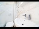 Apartmány a izby Bari - 10 km from airport: A1(2), A2(2), R2(2), R3(2), R4(2) Kupari - Riviéra Dubrovnik  - Izba - R3(2): kúpelňa s toaletou