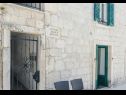 Apartmány Ivka - in center SA1(3) Opuzen - Riviéra Dubrovnik  - detail (dom a okolie)