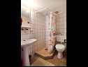 Apartmány Emily - 50m from beach; A1(2), A2(2), A3(2), A4(2), A5(4+1) Vrboska - Ostrov Hvar  - Apartmán - A5(4+1): kúpelňa s toaletou