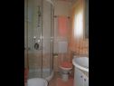 Apartmány Zdravko: A1(2+2), A2(2+2) Fažana - Istria  - Apartmán - A1(2+2): kúpelňa s toaletou