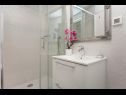 Apartmány Regent 2 - exclusive location: A1(2+2), SA(2) Rovinj - Istria  - Štúdio apartmán - SA(2): kúpelňa s toaletou