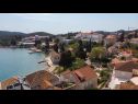 Apartmány Mir - perfect location & cosy: A1(4+2), A2(2+1), SA3(2), SA4(2) Korčula - Ostrov Korčula  - vegetácia (dom a okolie)