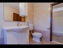 Apartmány Mir - perfect location & cosy: A1(4+2), A2(2+1), SA3(2), SA4(2) Korčula - Ostrov Korčula  - Štúdio apartmán - SA4(2): kúpelňa s toaletou