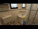 Apartmány True SA1(2), A2(6) Malinska - Ostrov Krk  - Apartmán - A2(6): kúpelňa s toaletou