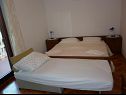 Apartmány Tonia - great location & afordable: A1(4+1), SA2(2) Mali Lošinj - Ostrov Lošinj  - Apartmán - A1(4+1): spálňa