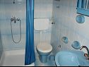Apartmány a izby Roza - 200 m from sea : A1(5), A2(4+2), R1(2), R2(2) Baška Voda - Riviéra Makarska  - Izba - R2(2): kúpelňa s toaletou