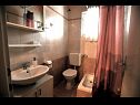  Virena - free grill: SA2(3), SA3(2+1) Makarska - Riviéra Makarska  - Štúdio apartmán - SA2(3): kúpelňa s toaletou