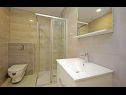 Apartmány Luxury - heated pool, sauna and gym: A1(2), A2(2), A3(4), A4(2), A5(4), A6(2) Makarska - Riviéra Makarska  - kúpelňa s toaletou