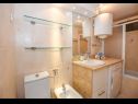 Dovolenkovy dom Per H(10) Mandre - Ostrov Pag  - Chorvátsko  - H(10): kúpelňa s toaletou