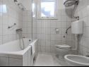 Apartmány Sugor - 70 m from sea : Plavi-SA2(2), A1(4), A3 Novi(2) Viganj - Poloostrov Pelješac  - Apartmán - A1(4): kúpelňa s toaletou