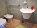 Apartmány Primo - sea view: A1(2+1), A2(4), A3(4), A4(3+1) Záliv Banje (Rogač) - Ostrov Šolta  - Chorvátsko  - Apartmán - A2(4): kúpelňa s toaletou