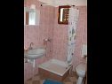 Dovolenkovy dom Ina - peaceful H Pierida (8+4) Stomorska - Ostrov Šolta  - Chorvátsko  - H Pierida (8+4): kúpelňa s toaletou