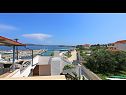 Apartmány Marija - beautiful sea view: A1(4+1) Drvenik Mali (Ostrov Drvenik Mali) - Riviéra Trogir  - pohľad (dom a okolie)