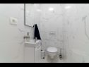 Apartmány Lux 3 - heated pool: A5(4+2), A6(4+2) Marina - Riviéra Trogir  - Apartmán - A5(4+2): kúpelňa s toaletou