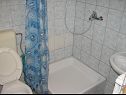 Apartmány Mara - barbecue: A1(4+1), SA3(2), SA4(2+1) Trogir - Riviéra Trogir  - Apartmán - A1(4+1): kúpelňa s toaletou