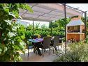 Dovolenkovy dom Mirjana - beautiful garden with barbecue: H(4+1) Trogir - Riviéra Trogir  - Chorvátsko  - gril