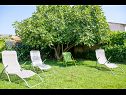 Dovolenkovy dom Mirjana - beautiful garden with barbecue: H(4+1) Trogir - Riviéra Trogir  - Chorvátsko  - záhrada