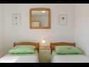 Apartmány Pery - 2 bedroom sea view apartment: A1(4+1) Trogir - Riviéra Trogir  - Apartmán - A1(4+1): spálňa