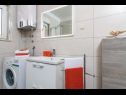 Apartmány Maša - modern sea view apartment: A1(4+1) Trogir - Riviéra Trogir  - Apartmán - A1(4+1): kúpelňa s toaletou