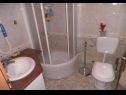 Apartmány Sora - 80 m from sea: A1(2+1), A2(4+2) Preko - Ostrov Ugljan  - Apartmán - A2(4+2): kúpelňa s toaletou