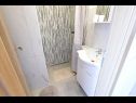 Apartmány Kani A5 istok(2+2), A6 zapad(2+2) Nin - Riviéra Zadar  - Apartmán - A5 istok(2+2): kúpelňa s toaletou