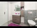 Apartmány Dama - 10 m from beach: A1(6+1) Sukošan - Riviéra Zadar  - Apartmán - A1(6+1): kúpelňa s toaletou