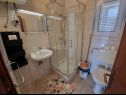 Apartmány Rising Sun A1(2+2), A2(2+2), A3(2+2) Vir - Riviéra Zadar  - Apartmán - A2(2+2): kúpelňa s toaletou