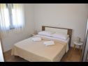 Apartmány FRANE - family apartment A1 prizemlje(4+1), A2 kat(4+1) Zaton (Zadar) - Riviéra Zadar  - Apartmán - A2 kat(4+1): spálňa