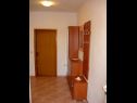 Apartmány FRANE - family apartment A1 prizemlje(4+1), A2 kat(4+1) Zaton (Zadar) - Riviéra Zadar  - Apartmán - A1 prizemlje(4+1): hodba