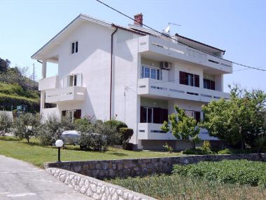 Apartmány Suzy - 80m from the sea: A1 Šestica (6+1), A2 Četvorka (4) Supetarska Draga - Ostrov Rab 