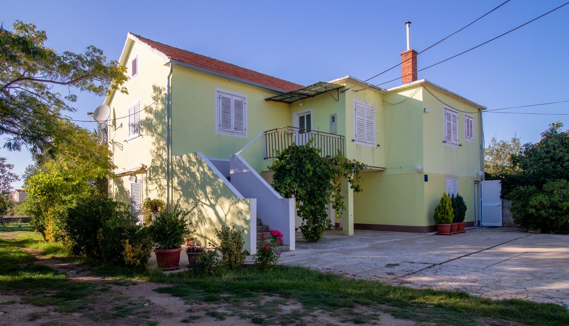 Apartmány Mir - family apartments with garden terrace A1(4), A2(2) Zaton (Zadar) - Riviéra Zadar 