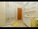 Apartmány Brane - Economy Apartments: A1(4), A2(2) Postira - Ostrov Brač  - Apartmán - A2(2): kúpelňa