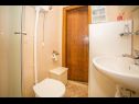 Apartmány DomeD - close to the sea & comfortable: A1(4) Supetar - Ostrov Brač  - Apartmán - A1(4): kúpelňa s toaletou
