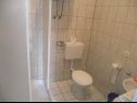 Apartmány Marija - seaview: A1(2+1), A2(4), A3(2), A4(6+2) Novi Vinodolski - Riviéra Crikvenica  - Apartmán - A2(4): kúpelňa s toaletou
