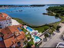 Apartmány Fimi- with swimming pool A1 Blue(2), A2 Green(3), A3 BW(4) Medulin - Istria  - dom