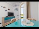 Apartmány Fimi- with swimming pool A1 Blue(2), A2 Green(3), A3 BW(4) Medulin - Istria  - Apartmán - A1 Blue(2): obývačka