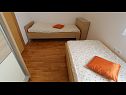Apartmány Ema A1(4), A2(4) Malinska - Ostrov Krk  - Apartmán - A2(4): spálňa