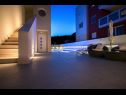 Apartmány Luxury - heated pool, sauna and gym: A1(2), A2(2), A3(4), A4(2), A5(4), A6(2) Makarska - Riviéra Makarska  - spoločná terasa
