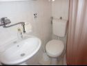 Apartmány Drago - 50 m from sea: A2(2+2) Betina - Ostrov Murter  - Apartmán - A2(2+2): kúpelňa s toaletou