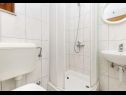 Apartmány Neva - 50m from the sea A1(2+1), A2(2+1), SA3(3) Sumpetar - Riviéra Omiš  - Štúdio apartmán - SA3(3): kúpelňa s toaletou