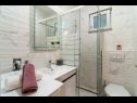 Apartmány Lux 1 - heated pool: A1(4), A4(4) Marina - Riviéra Trogir  - Apartmán - A4(4): kúpelňa s toaletou