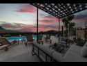 Dovolenkovy dom Pax - with pool: H(4+2) Marina - Riviéra Trogir  - Chorvátsko  - pohľad