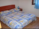 Apartmány Tone - spacious and comfortable: A1 zuti(5+2), AA2 plavi(5+2) Trogir - Riviéra Trogir  - Apartmán - AA2 plavi(5+2): spálňa