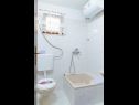 Apartmány Vesna - comfortable: A1(4+1) Trogir - Riviéra Trogir  - Apartmán - A1(4+1): kúpelňa s toaletou