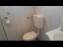 Apartmány Vanja - terrace & BBQ A1(4+2), A2(4+1) Vir - Riviéra Zadar  - Apartmán - A2(4+1): kúpelňa s toaletou